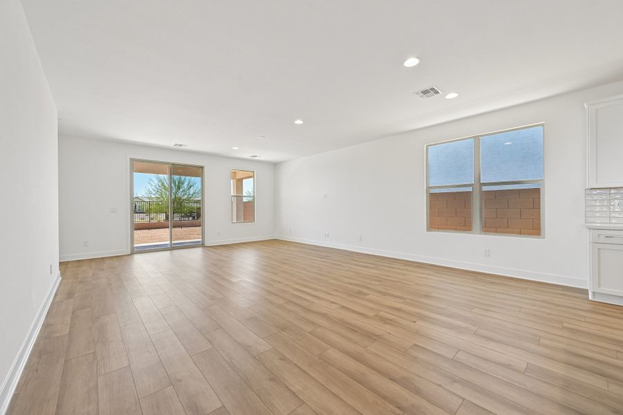 Representative unfurnished interior of a home built from the Essence by Taylor Morrison in Artisan at Asante, Surprise (Image 17). Representative unfurnished interior of a home built from the Essence by Taylor Morrison in Artisan at Asante, Surprise (Image 17).