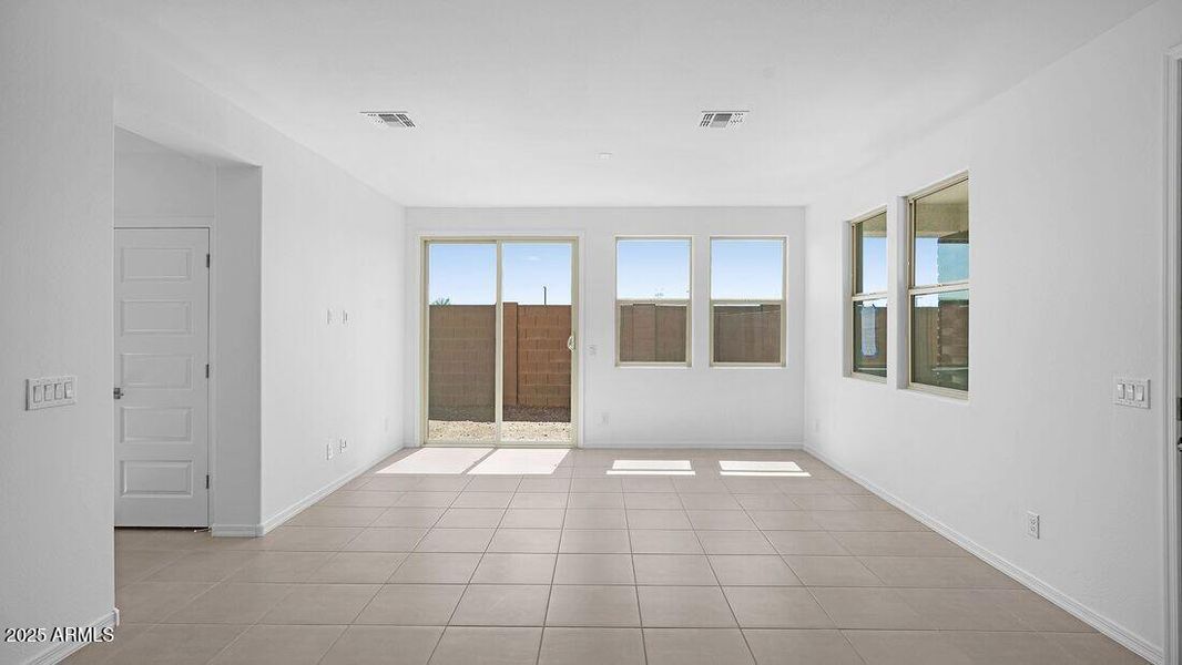 14631 W SAND HILLS Road-Ready Now! 14631 W SAND HILLS Road-Ready Now!