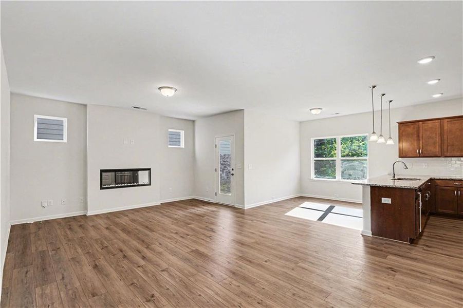 Spacious, unfurnished interior of a new home in Highland Crossing, Cartersville (Image 14).