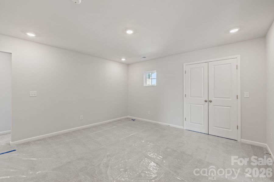 Spacious, unfurnished interior of a new home in McFarland Estates, York (Image 26).