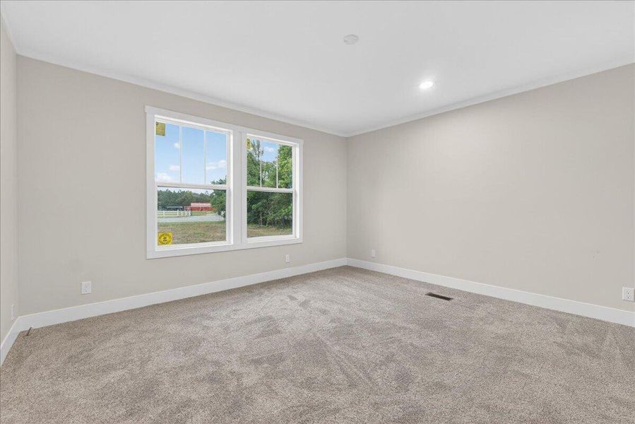 Spacious, unfurnished interior of a new home in , Walterboro (Image 24).