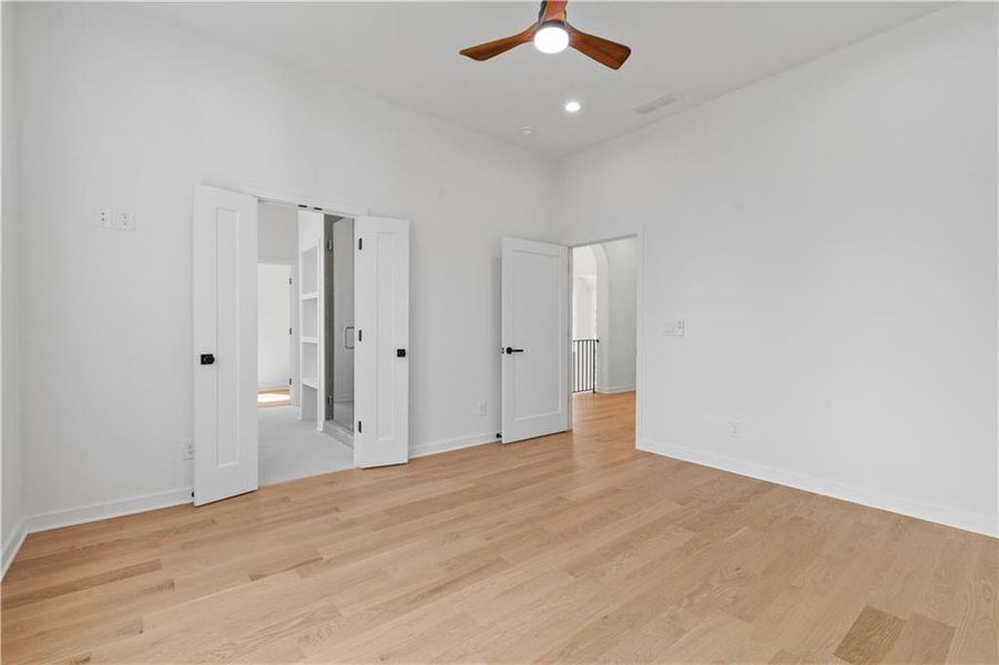 Spacious, unfurnished interior of a new home in , Alpharetta (Image 94).