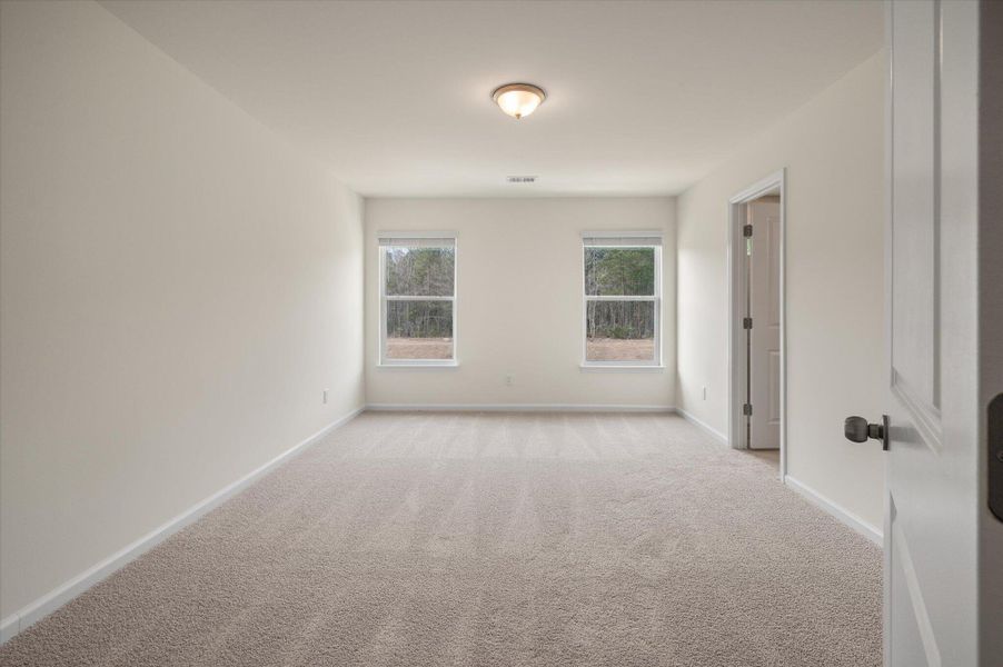 Spacious, unfurnished interior of a new home in The Landings at Montague, Goose Creek (Image 21).