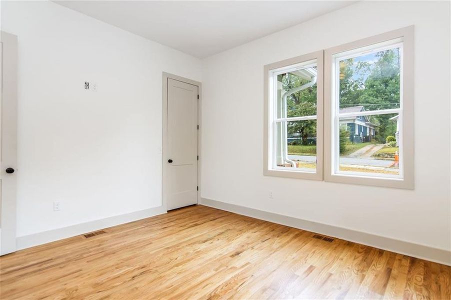 Spacious, unfurnished interior of a new home in , Atlanta (Image 21).