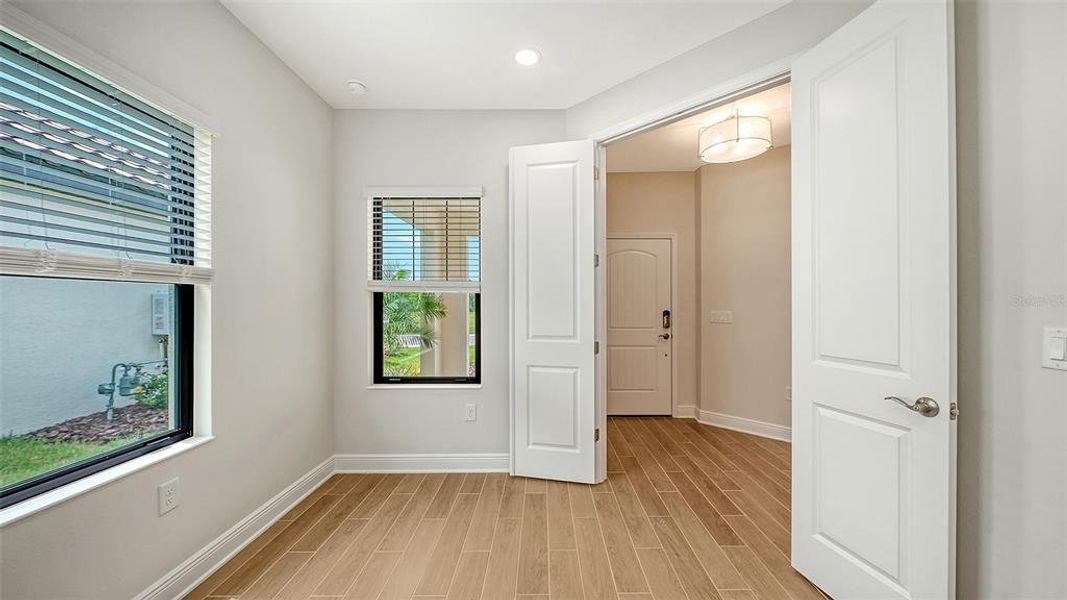 Spacious, unfurnished interior of a new home in Vicenza Real Estate and Homes for Sale in North Venice, FL - Neal Communities, Nokomis (Image 25). Spacious, unfurnished interior of a new home in Vicenza Real Estate and Homes for Sale in North Venice, FL - Neal Communities, Nokomis (Image 25).