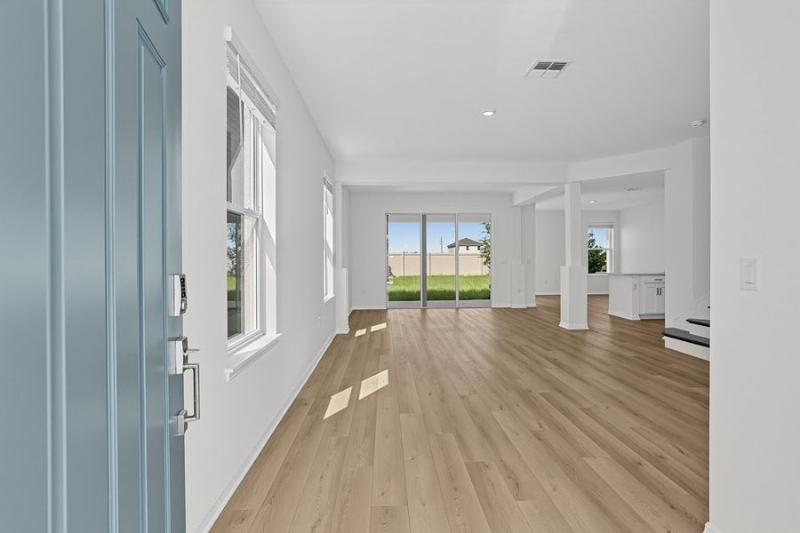Spacious, unfurnished interior of a new home in Lochside, Mount Dora (Image 17).
