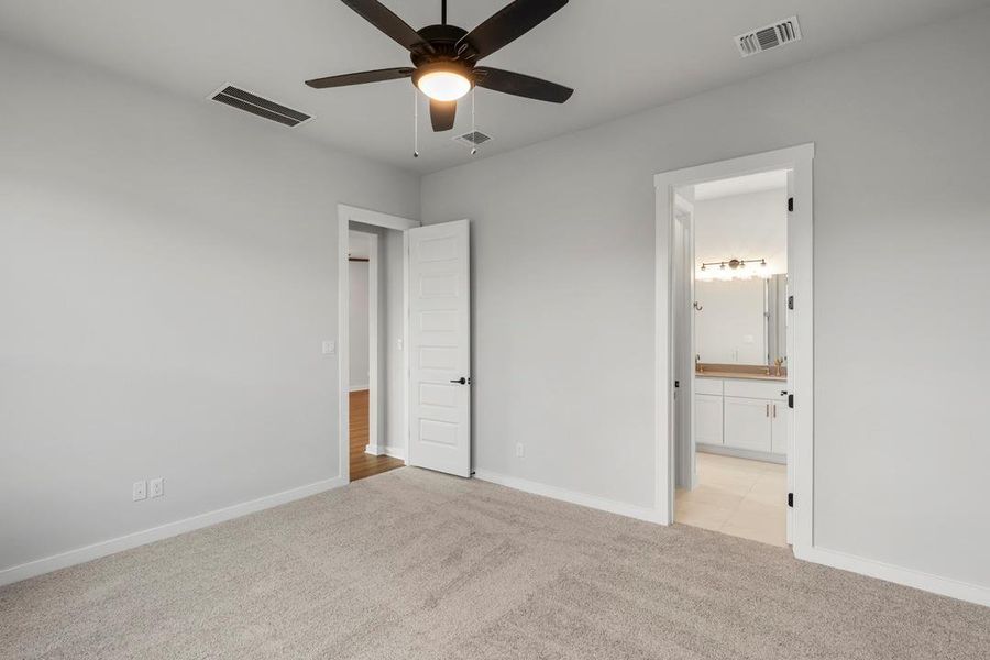 Spacious, unfurnished interior of a new home in Lariat, Liberty Hill (Image 27). Spacious, unfurnished interior of a new home in Lariat, Liberty Hill (Image 27).