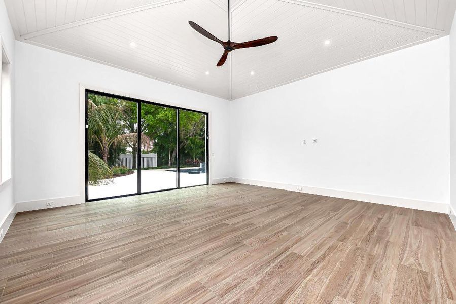 5650 Shirley Dr (39)