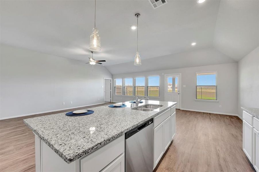 Furnished interior view inside a new home in Lane Ranch, Sanger (Image 10).