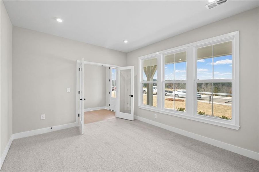 Spacious, unfurnished interior of a new home in Governor’s Preserve, Canton (Image 20).