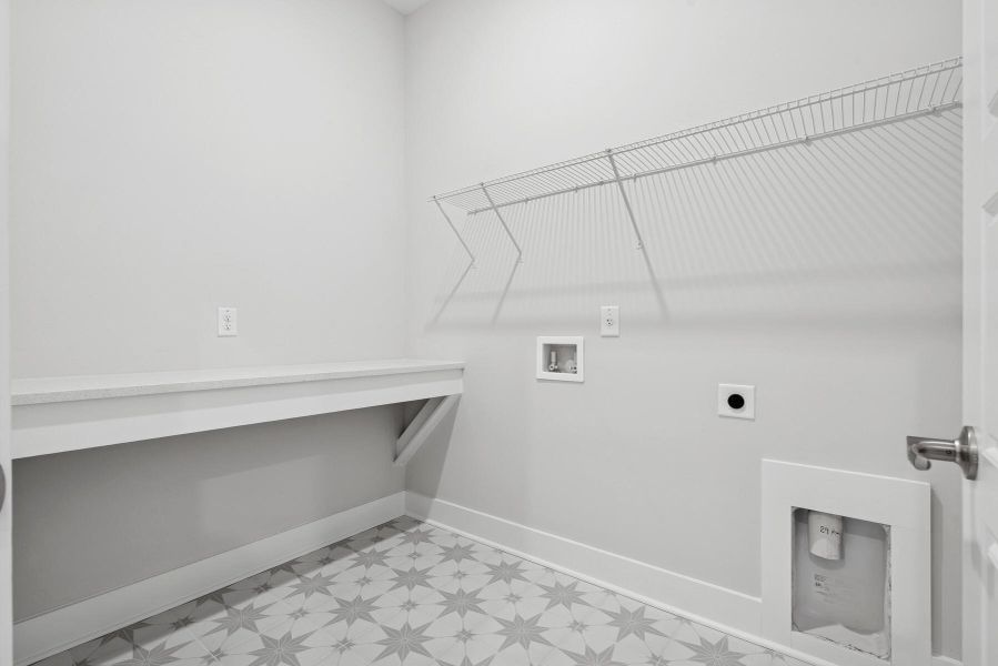 Spacious, unfurnished interior of a new home in Point Hope - Village Collection, Charleston (Image 17).