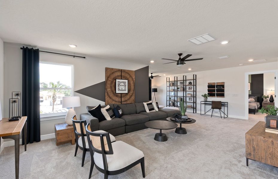 Furnished interior view inside a new home in Willow Ridge, Montverde (Image 6).