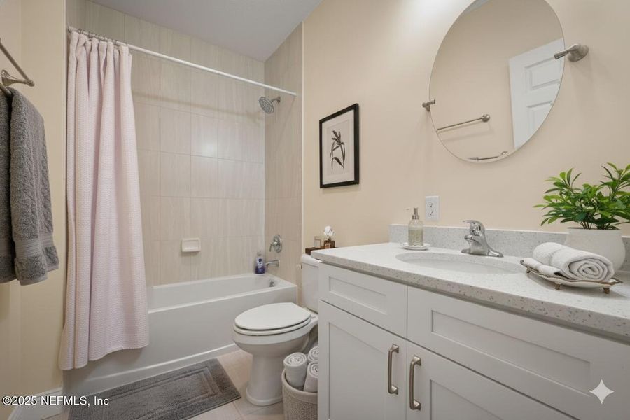 Furnished interior view inside a new home in , Callahan (Image 12).