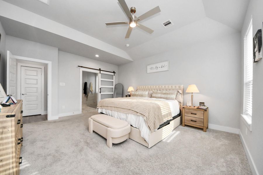 Furnished interior view inside a new home in , Conroe (Image 3).