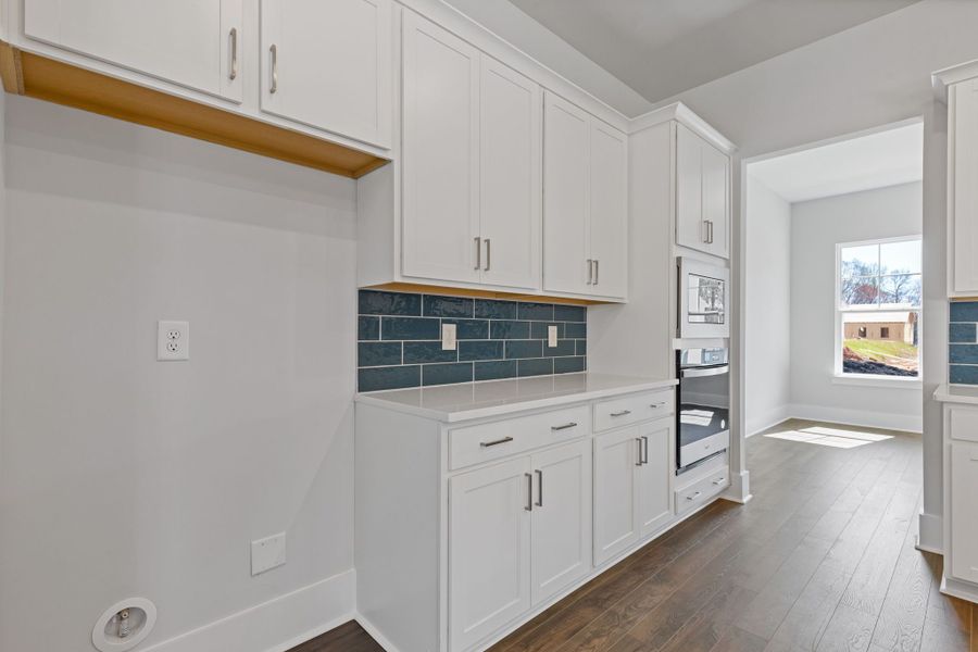 Furnished interior in a model home at Red Bird Manor in Jefferson (Image 6). Furnished interior in a model home at Red Bird Manor in Jefferson (Image 6).