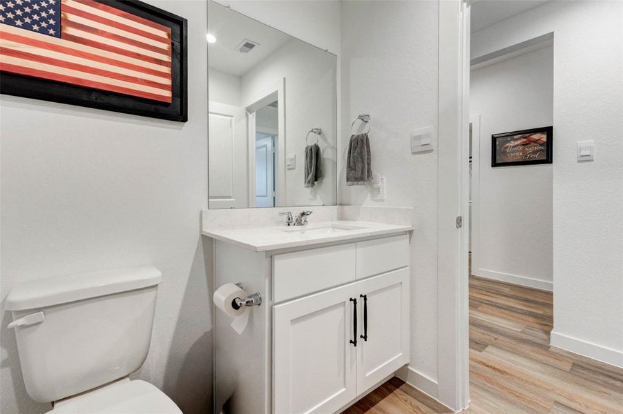 Furnished interior view inside a new home in Canterra Creek 45' and 50' Homesites, Iowa Colony (Image 28).