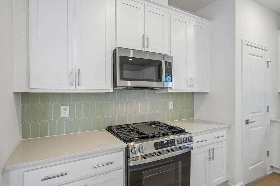 Representative images and renderings are for illustrative purposes. Actual structural options and design finishes of home may vary. Representative images and renderings are for illustrative purposes. Actual structural options and design finishes of home may vary.