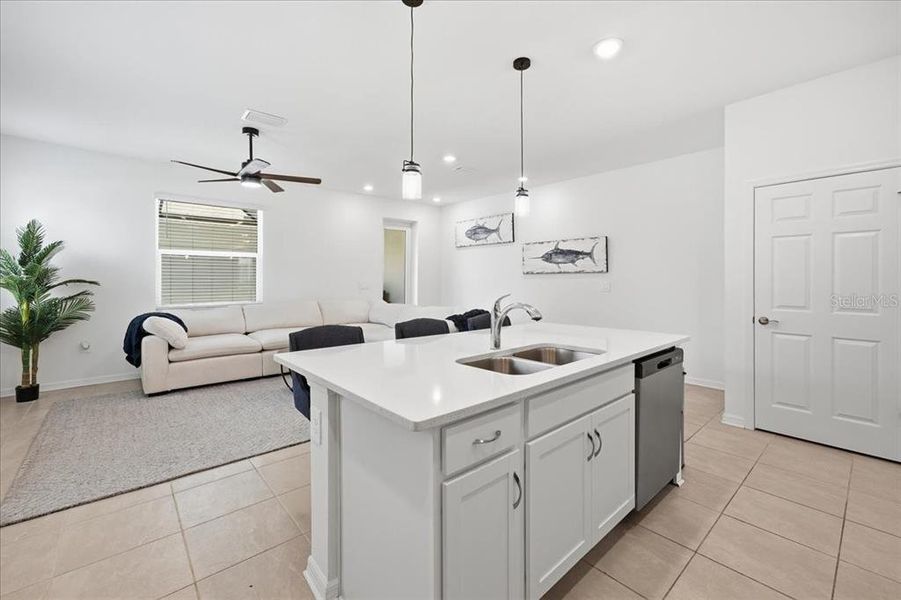Furnished interior view inside a new home in , Sarasota (Image 33).