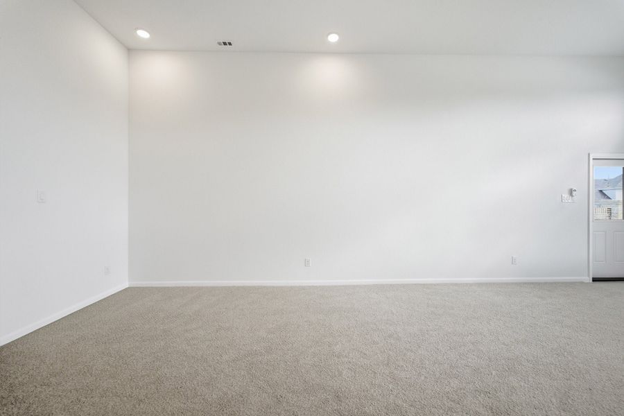 Spacious, unfurnished interior of a new home in Westridge, McKinney (Image 48).
