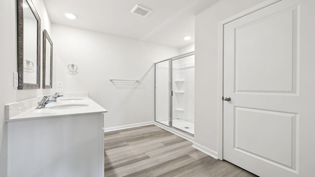 Image 31 of a home in Cascade Point.