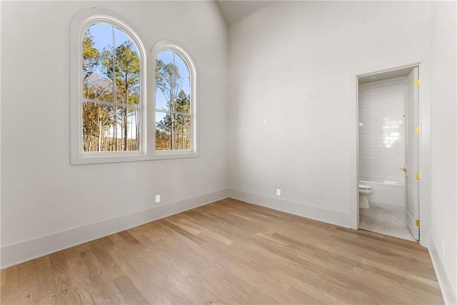 Spacious, unfurnished interior of a new home in , Chattahoochee Hills (Image 19).