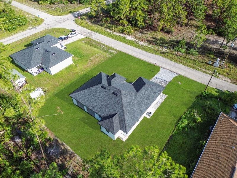 Image 37 of a home in .