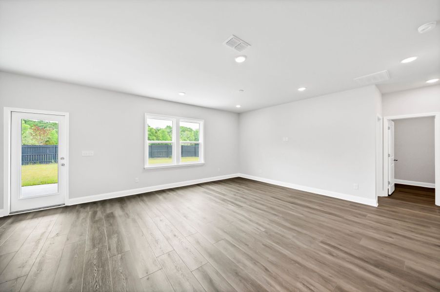 Spacious, unfurnished interior of a new home in Monroe Preserve, Chapin (Image 35).