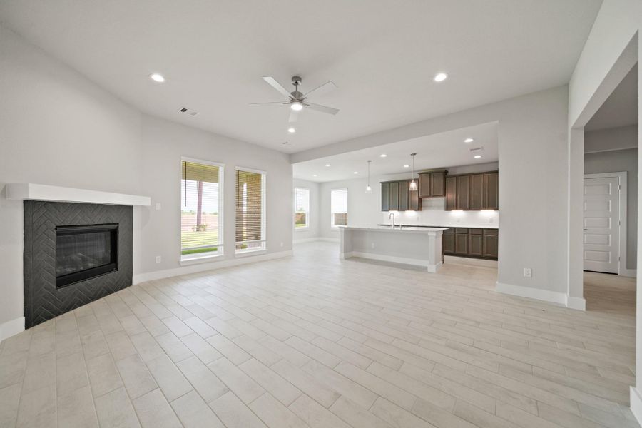 Spacious, unfurnished interior of a new home in Beacon Hill, Waller (Image 8). Spacious, unfurnished interior of a new home in Beacon Hill, Waller (Image 8).