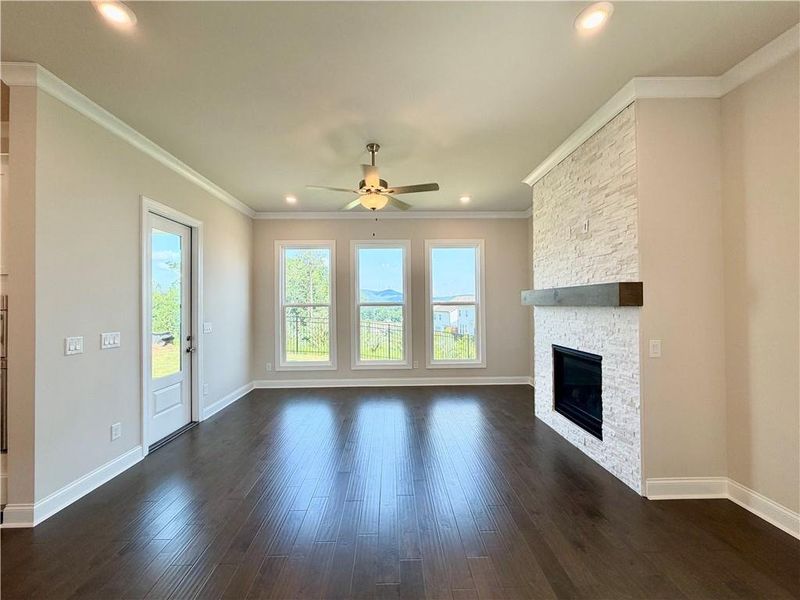 Spacious, unfurnished interior of a new home in Palisades Single Family, Cumming (Image 26).