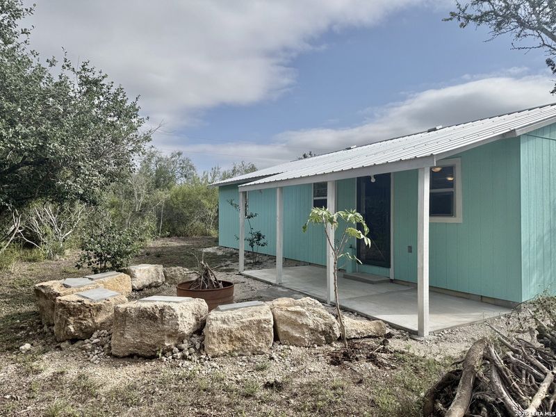 Exterior details and patio area of a home in , Beeville (Image 11).