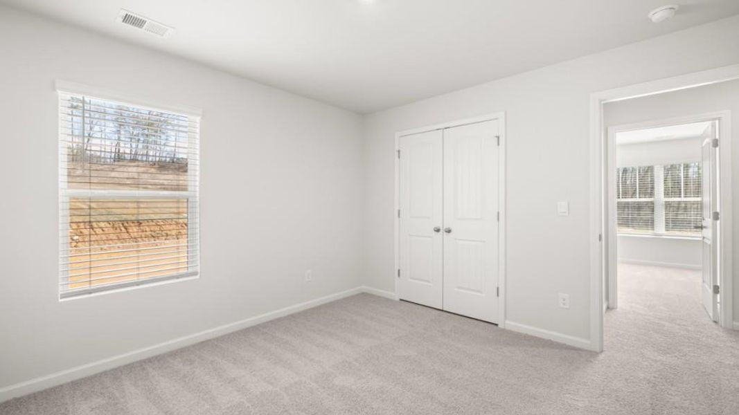 Spacious, unfurnished interior of a new home in South Wind, Union City (Image 12).