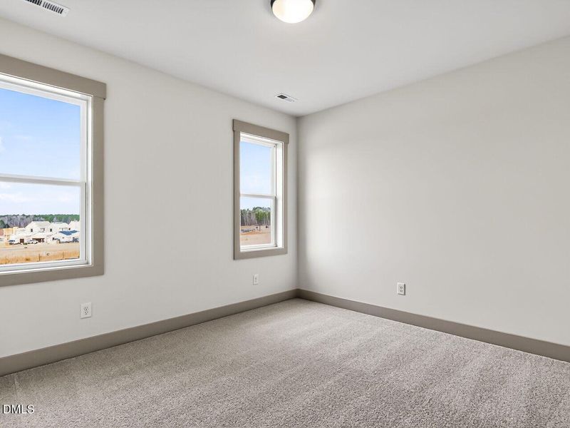 027-1280x960-bedroom