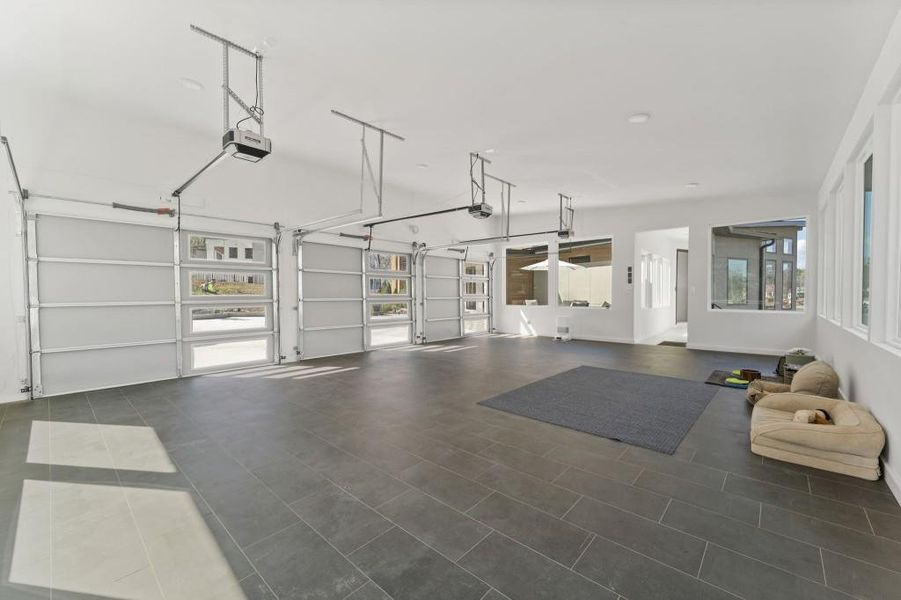 Spacious, unfurnished interior of a new home in , Jonesboro (Image 22).