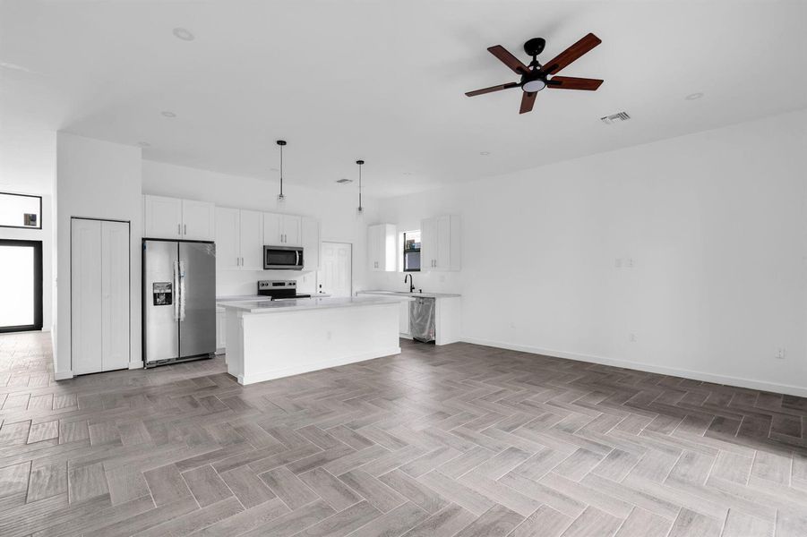 6-web-or-mls-2551NW14th-6