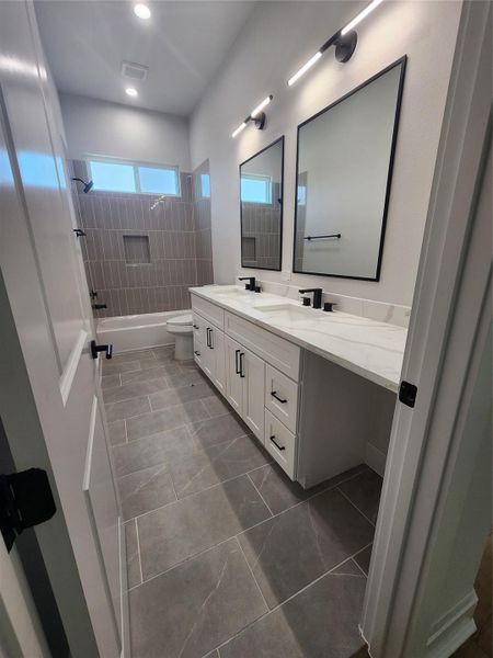 Furnished interior view inside a new home in , Houston (Image 12).