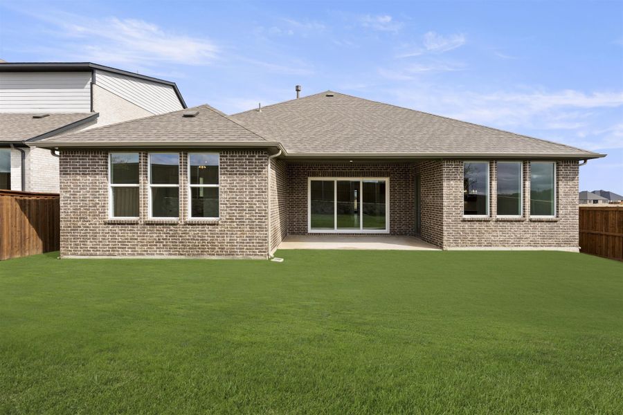 Representative exterior details of a home built from the Elizabeth - 60 ft Home Site by Rockwell Homes in Nelson Lake Estates, Rockwall (Image 35). Representative exterior details of a home built from the Elizabeth - 60 ft Home Site by Rockwell Homes in Nelson Lake Estates, Rockwall (Image 35).