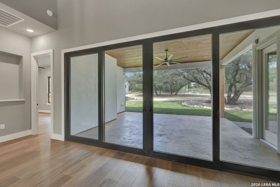 Spacious, unfurnished interior of a new home in , Spring Branch (Image 20). Spacious, unfurnished interior of a new home in , Spring Branch (Image 20).