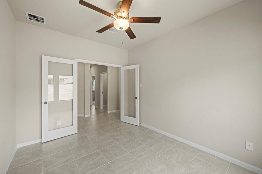 Spacious, unfurnished interior of a new home in Two Step Farm, Montgomery (Image 25). Spacious, unfurnished interior of a new home in Two Step Farm, Montgomery (Image 25).