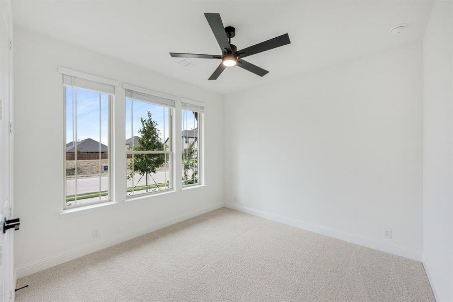 Spacious, unfurnished interior of a new home in Wildflower Ranch 60-65, Fort Worth (Image 33). Spacious, unfurnished interior of a new home in Wildflower Ranch 60-65, Fort Worth (Image 33).