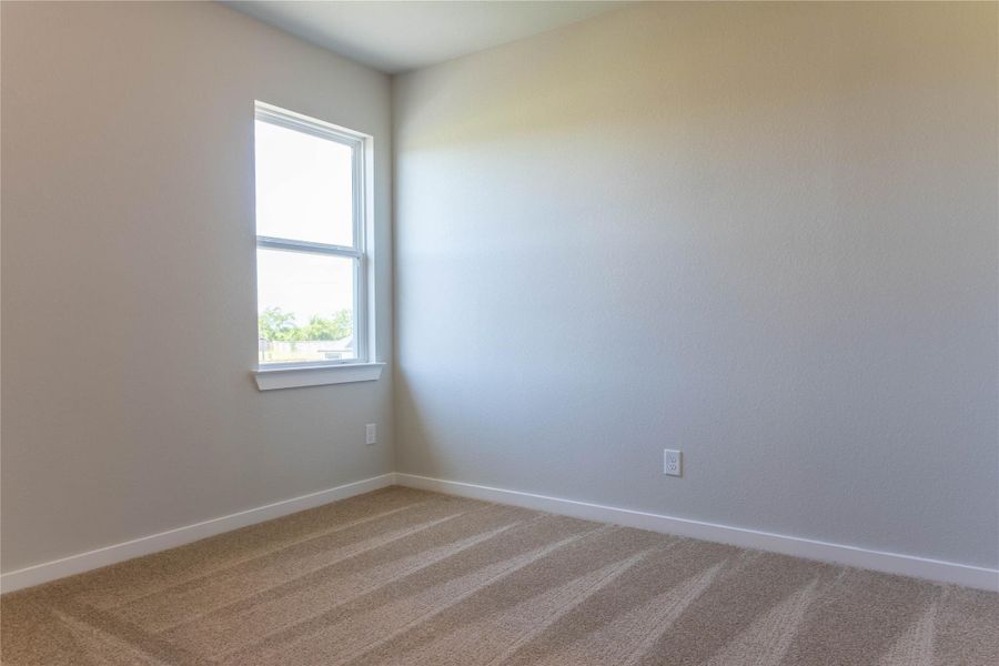 Spacious, unfurnished interior of a new home in La Segarra 40', Brookshire (Image 31).