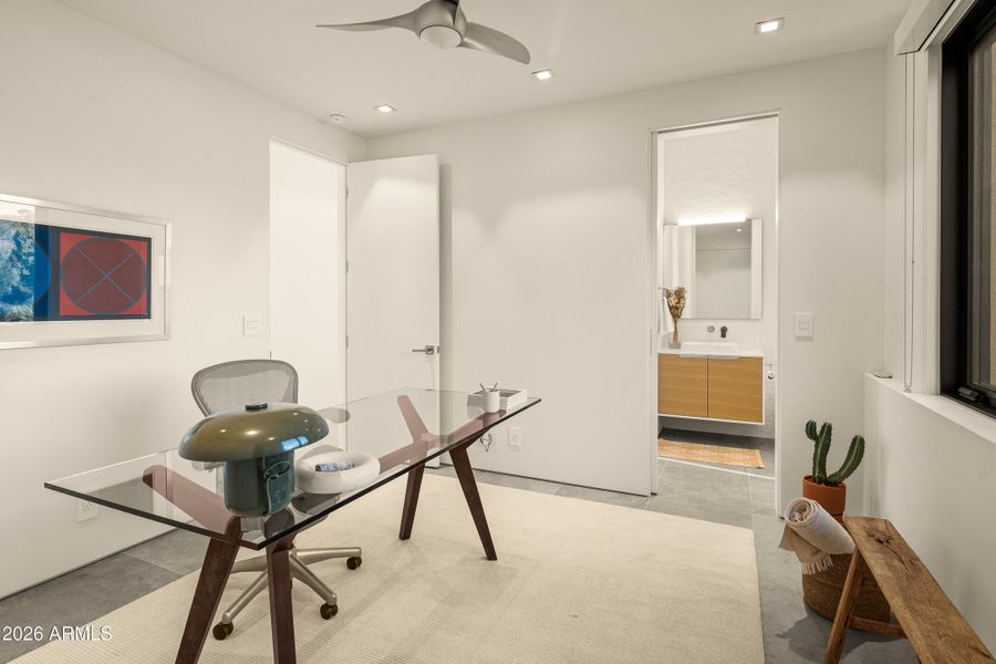 Guest Bedroom 4/Office