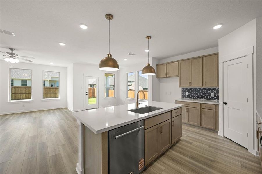 6929 Freight Train- Kitchen-4 6929 Freight Train- Kitchen-4