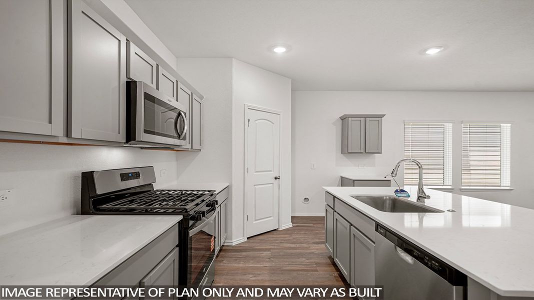 Representative furnished interior of a home built from the Quincy by D.R. Horton in Grand Pines, Magnolia (Image 5). Representative furnished interior of a home built from the Quincy by D.R. Horton in Grand Pines, Magnolia (Image 5).