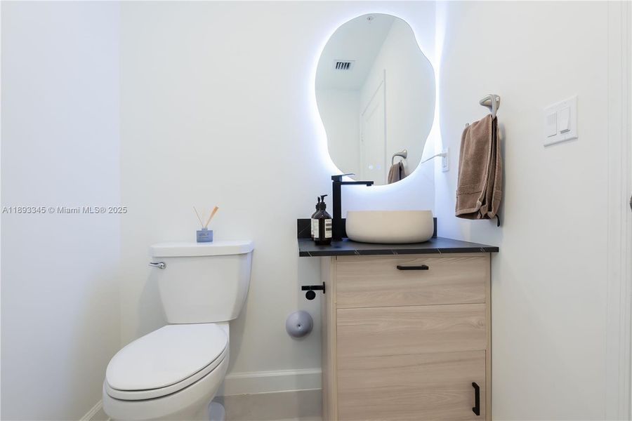 Furnished interior view inside a new home in , Pembroke Pines (Image 21). Furnished interior view inside a new home in , Pembroke Pines (Image 21).