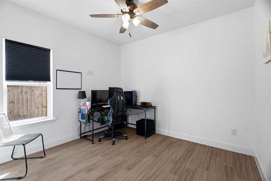 Furnished interior view inside a new home in , Chico (Image 30).