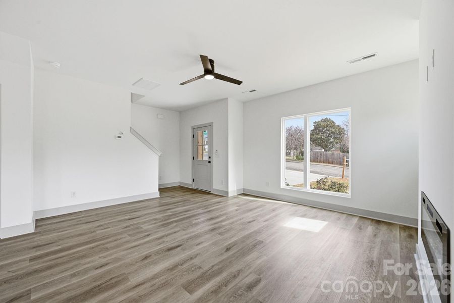 Spacious, unfurnished interior of a new home in , Monroe (Image 28).