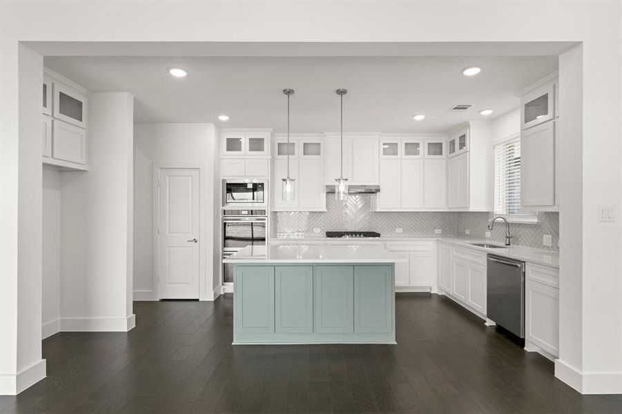 Furnished interior view inside a new home in Brookfield, Melissa (Image 4). Furnished interior view inside a new home in Brookfield, Melissa (Image 4).