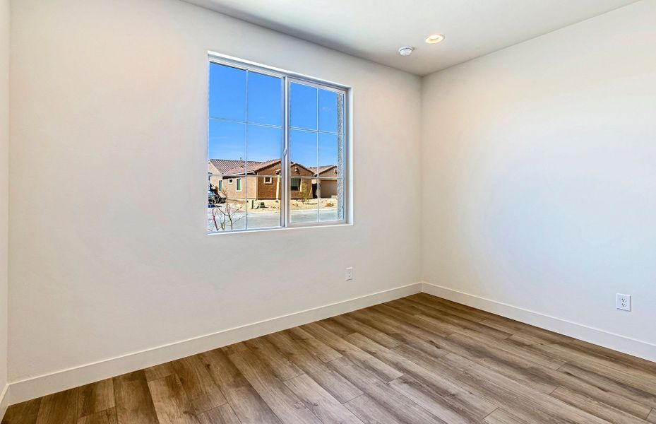 Spacious, unfurnished interior of a new home in Vistoso Canyon Estates, Oro Valley (Image 14).