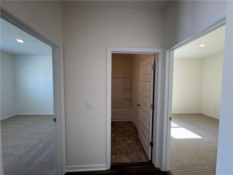 Spacious, unfurnished interior of a new home in Oakchase at Hampton, Hampton (Image 29).