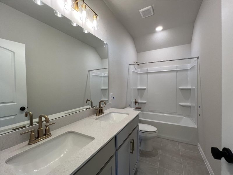 Furnished interior view inside a new home in Rolling Glen, Hutto (Image 12).